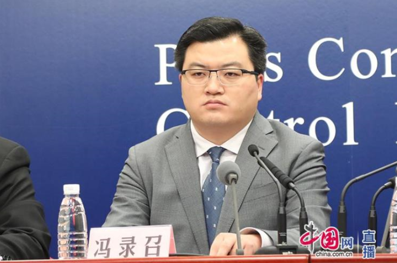 冯录召：对马路和轮胎消毒属于过度消毒 