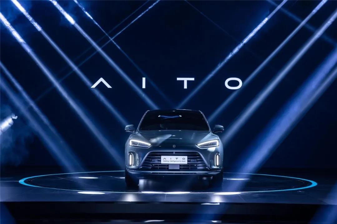 华为鸿蒙加持，AITO能否让赛力斯高端起来