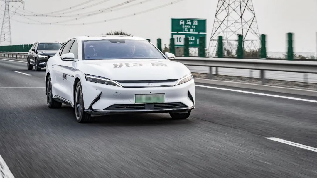 《拼车局》现场体验，小鹏P7让你瞬间忘掉特斯拉Model 3