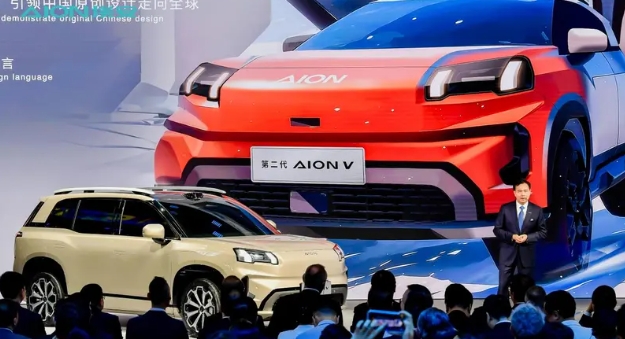 第二代AION V北京车展全球首发，打造全球新经典
