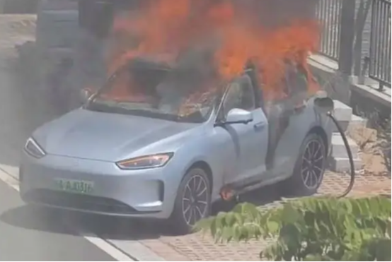 问界M5充电起火，赛力斯紧急回应