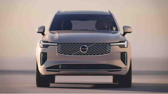 新款沃尔沃XC90首发亮相，加速电动化转型