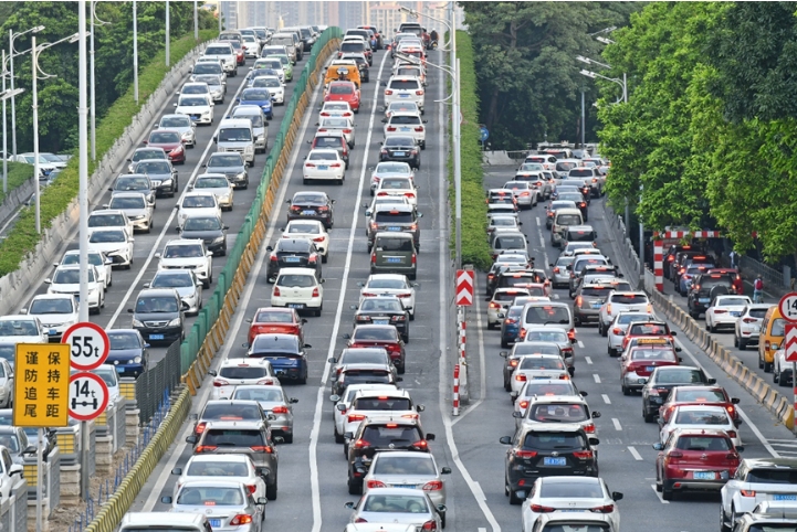 600km要开18小时，长假高速掀开电动车最后遮羞布
