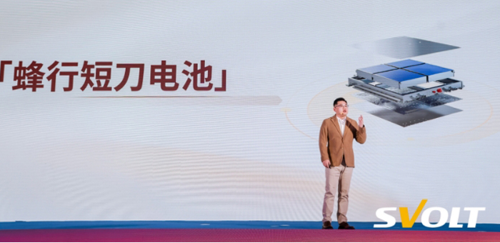 蜂巢能源“进窄门”，发布多款新品类破解行业内卷